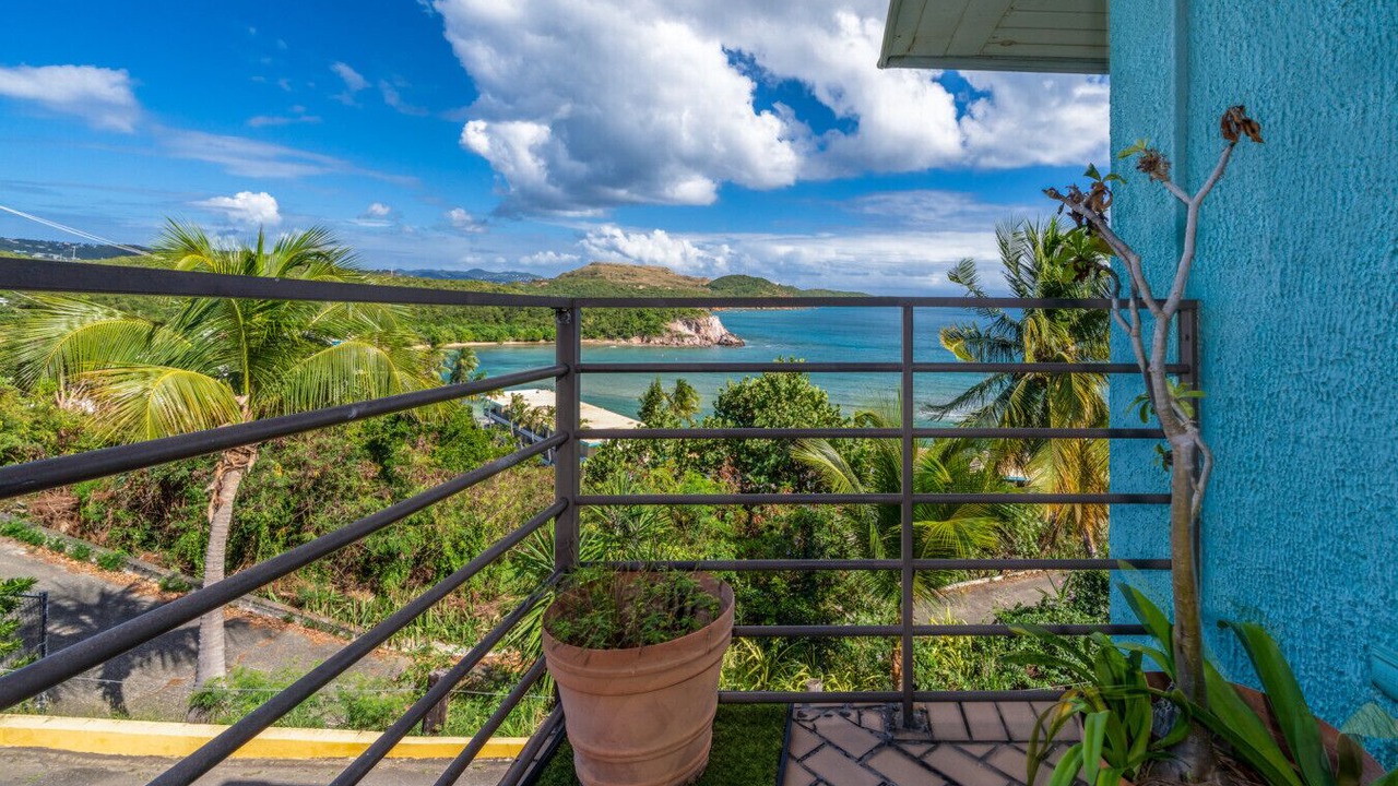 Photo of Patio Balcony in Bolongo Bay