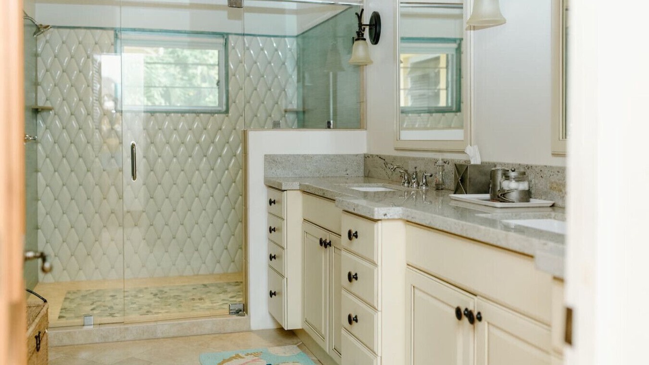 Photo of Bathroom in Testman