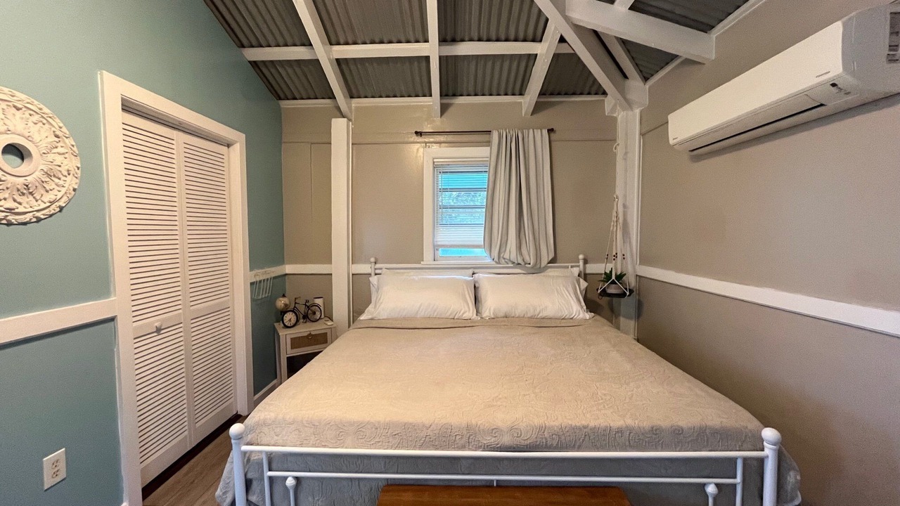 Photo of Bedroom in Cotton Valley
