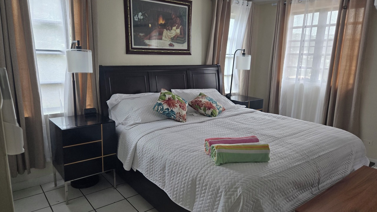 Photo of Bedroom in Estate Demarara