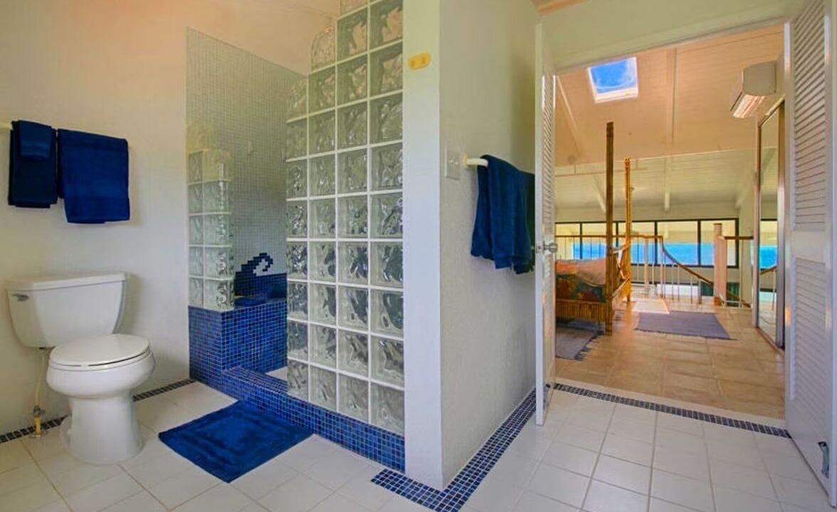 Photo of Bathroom in Orange Grove