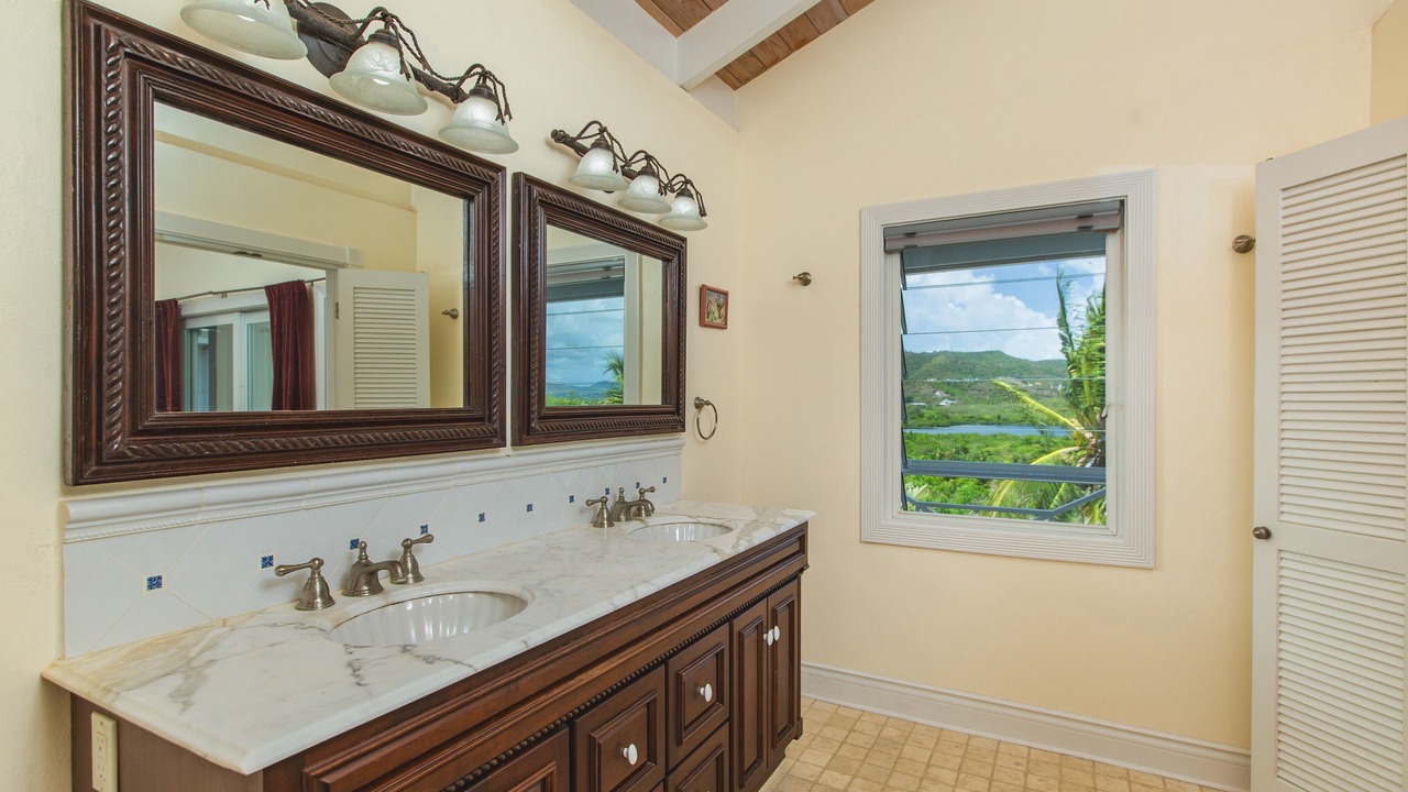 Photo of Bathroom in Estate Annas Hope