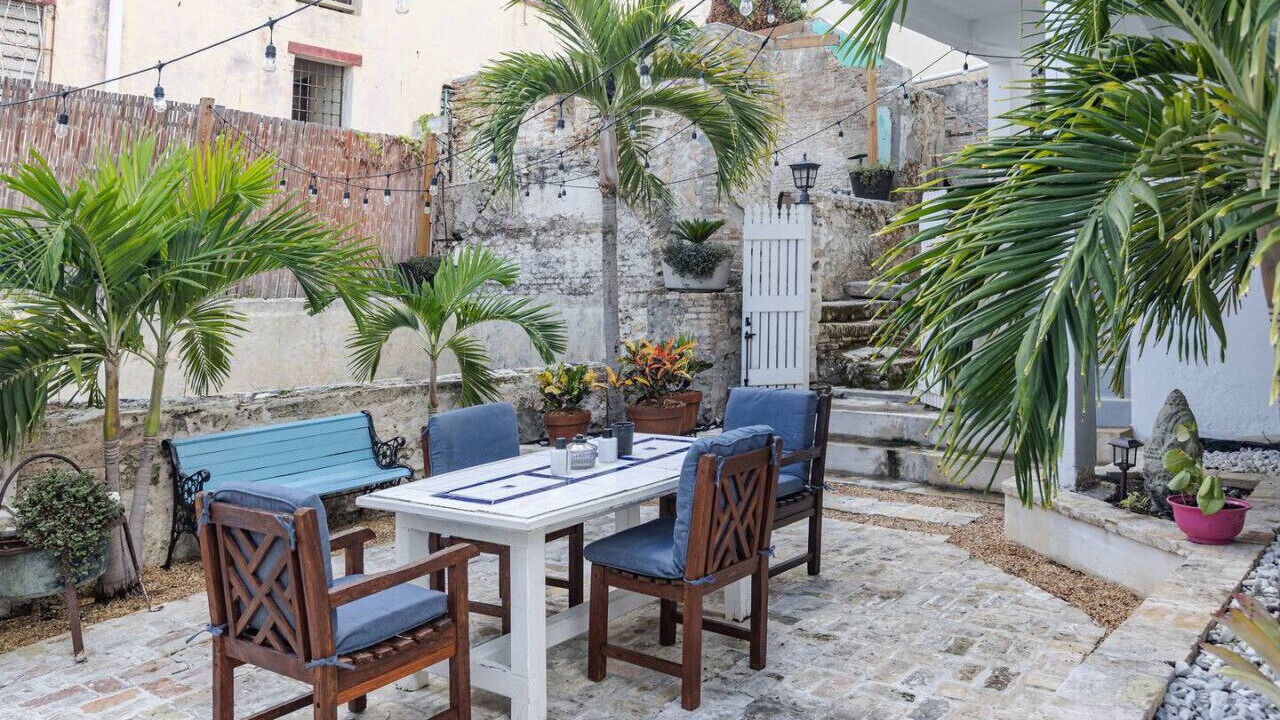 Photo of Outdoor in Estate East Street