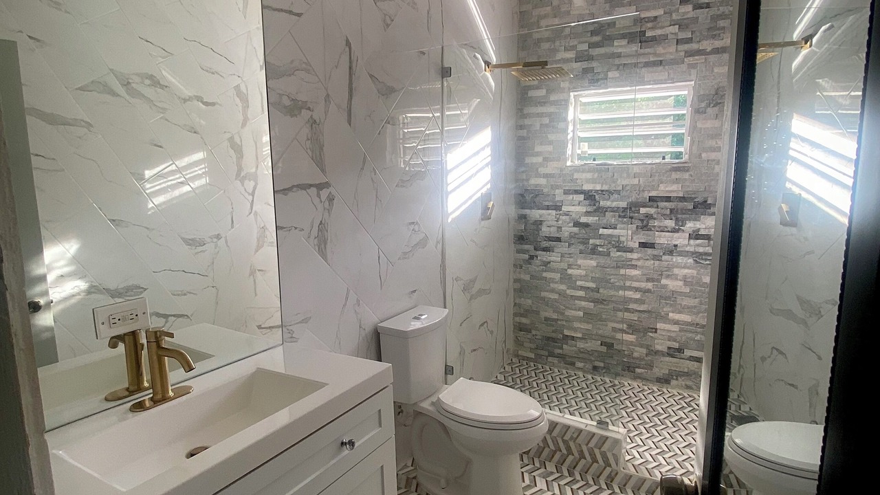 Photo of Bathroom in Estate Sion Hill