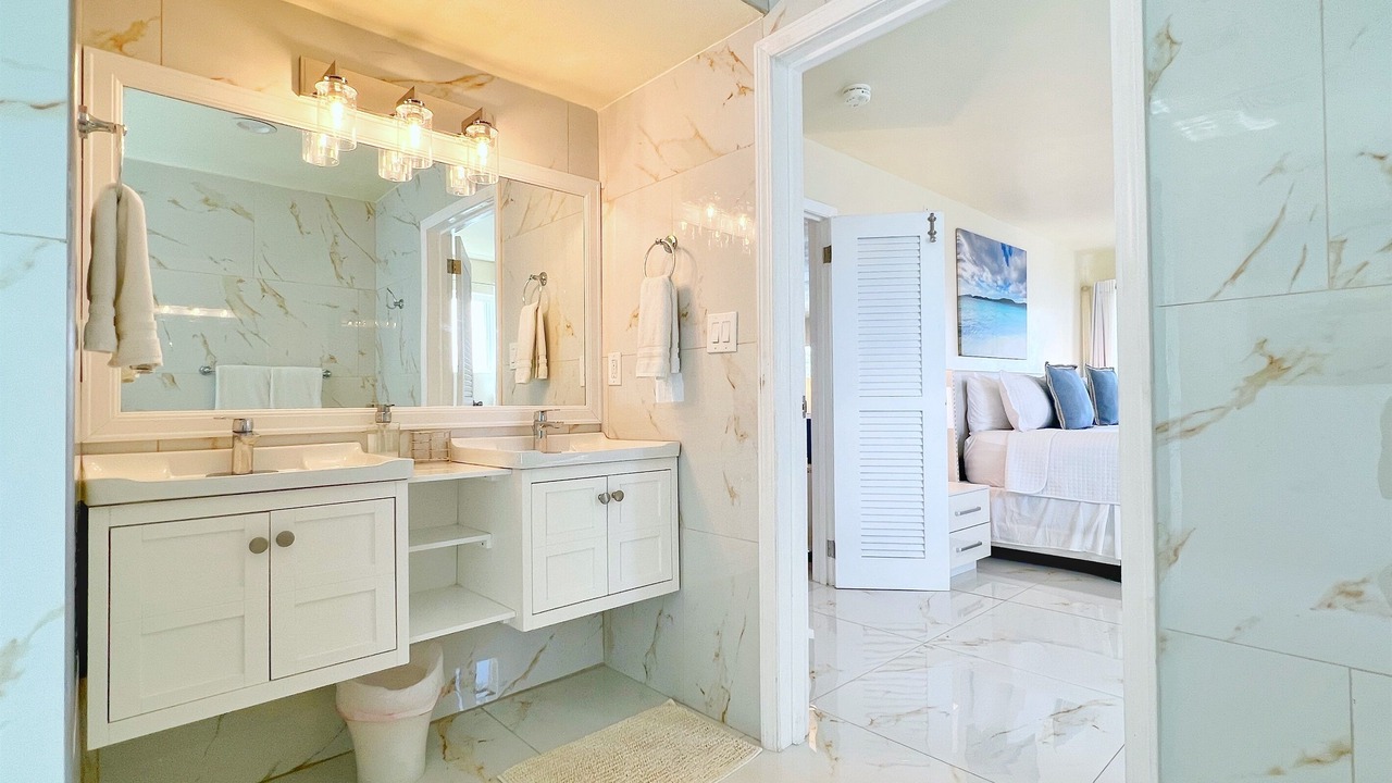 Photo of Bathroom in Bolongo Bay