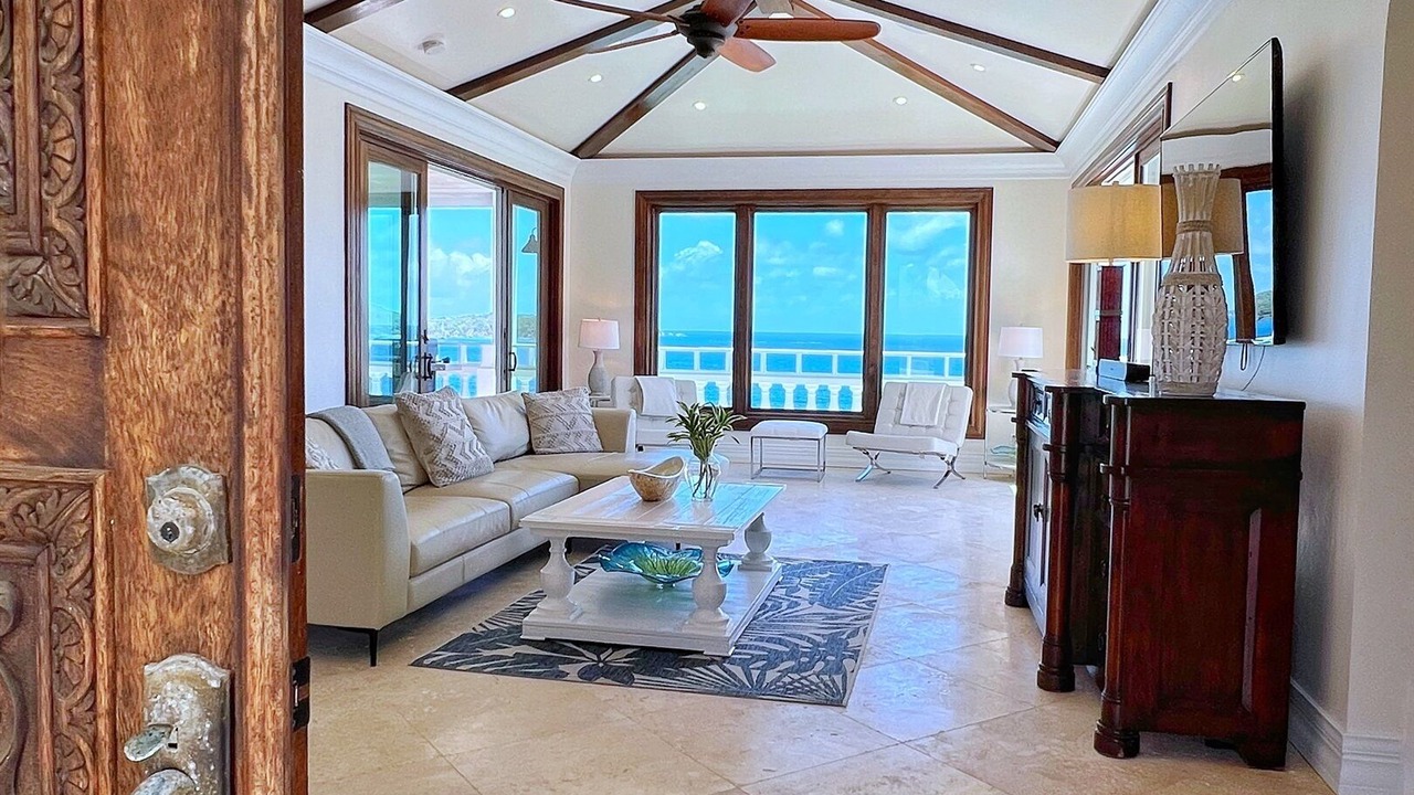 Photo of Livingroom in Bolongo Bay