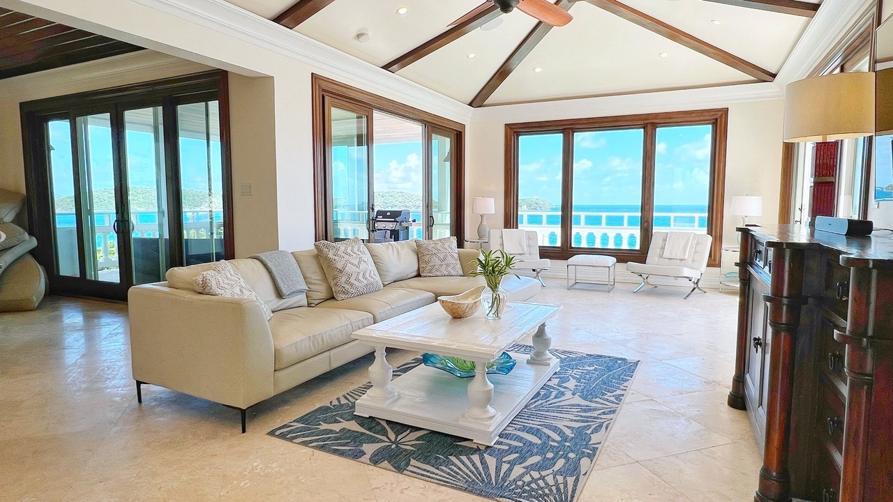Photo of Livingroom in Bolongo Bay