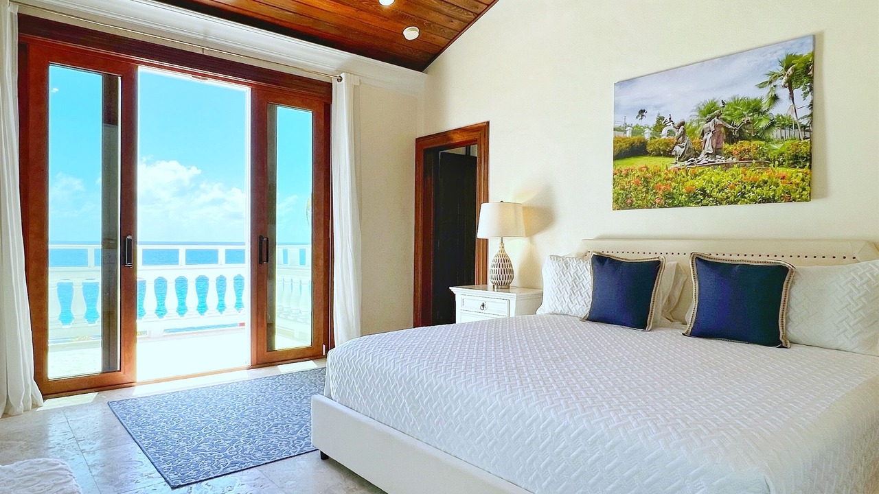 Photo of Bedroom in Bolongo Bay