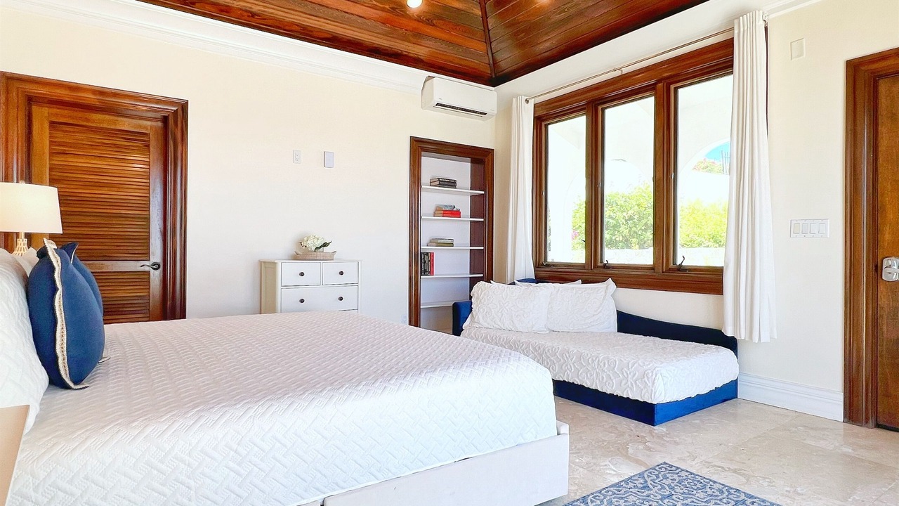 Photo of Bedroom in Bolongo Bay