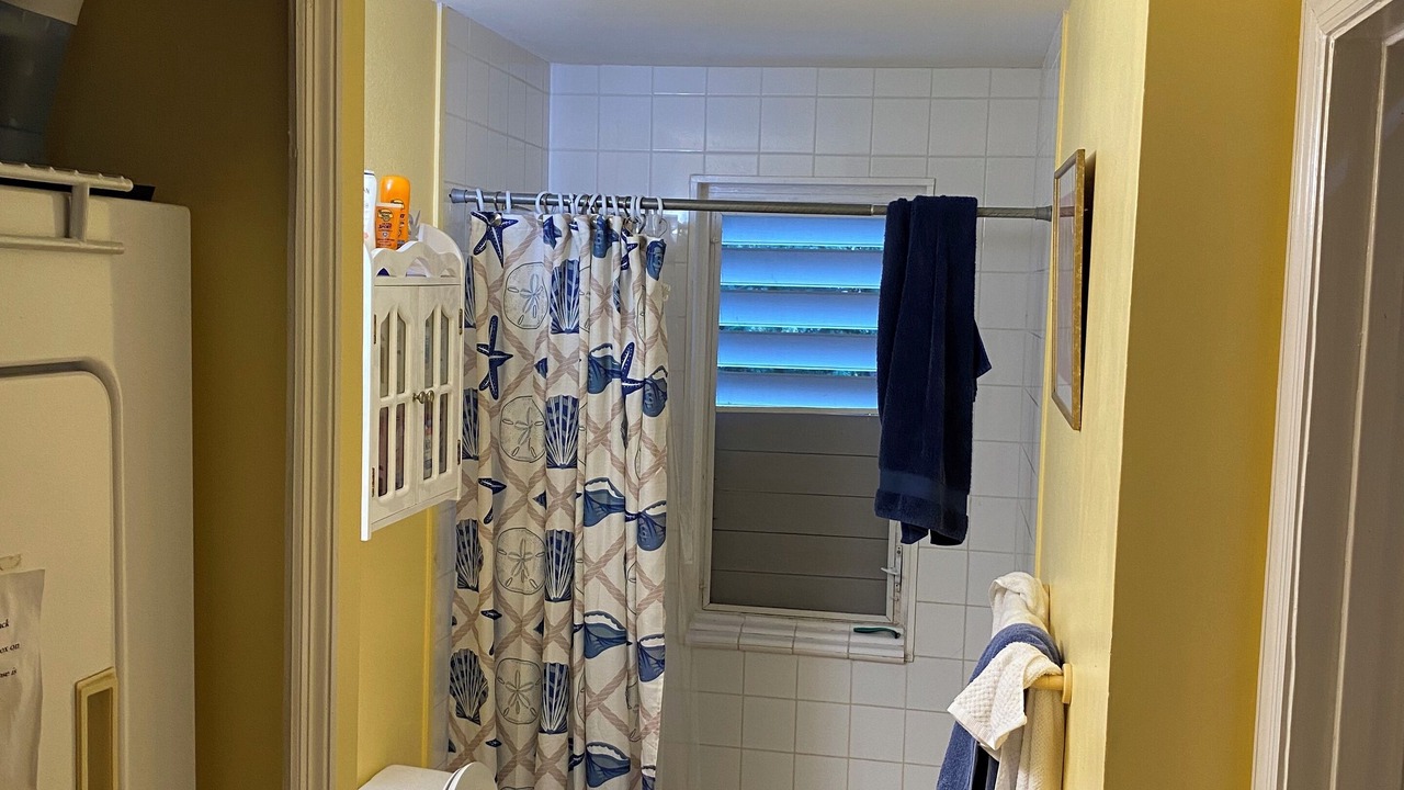 Photo of Bathroom in Chenay Bay