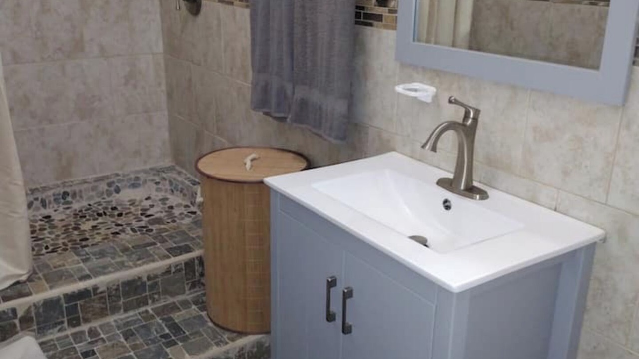 Photo of Bathroom in Estate Golden Rock