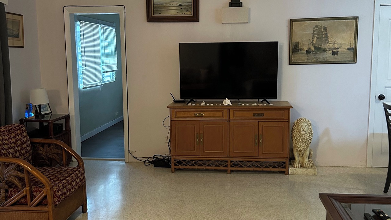 Photo of Livingroom in Estate Golden Rock