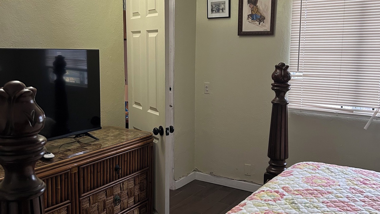 Photo of Bedroom in Estate Golden Rock