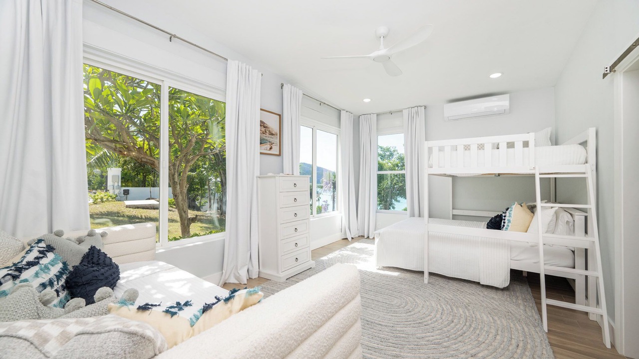 Photo of Bedroom in Tropaco Point