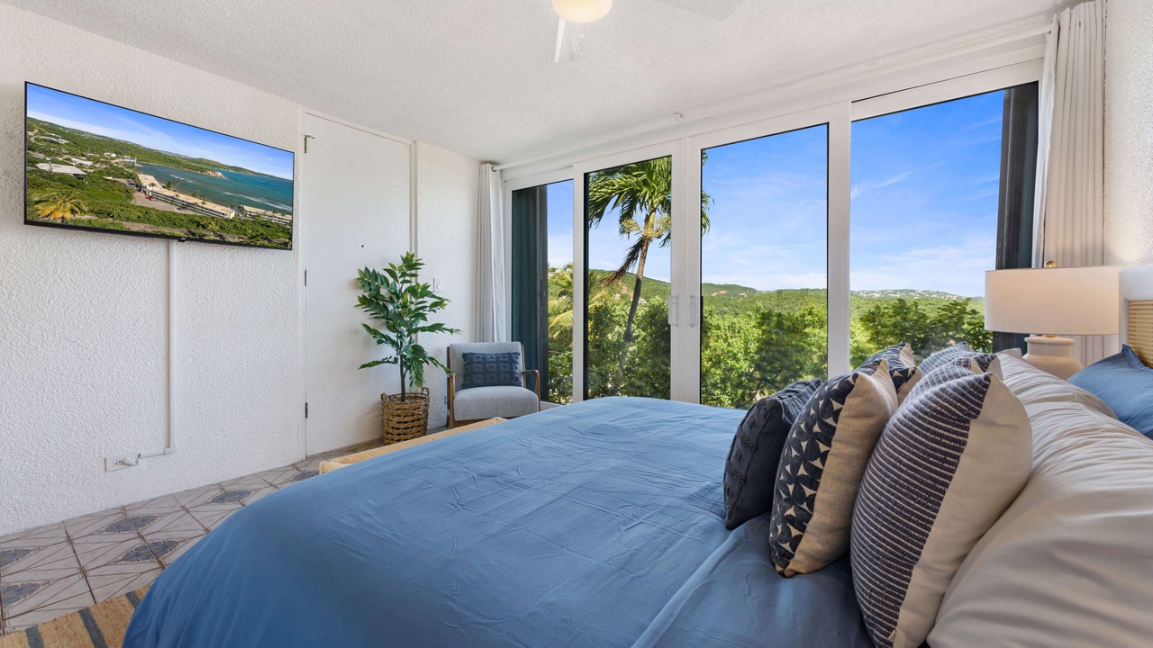 Photo of Bedroom in Bolongo Bay