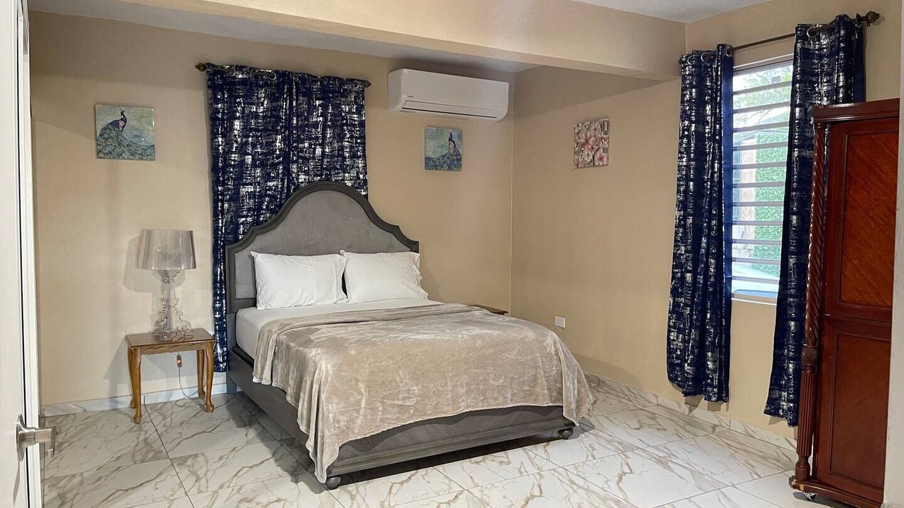 Photo of Bedroom in Estate Contant