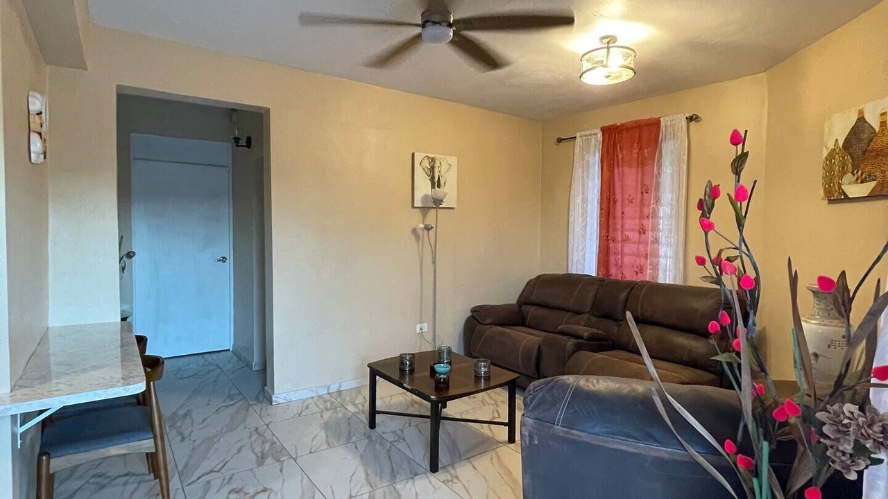 Photo of Livingroom in Estate Contant
