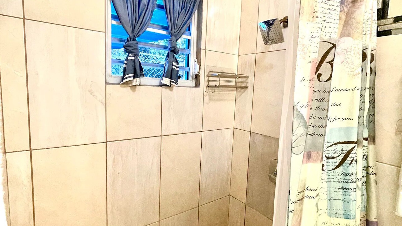 Photo of Bathroom in Altona