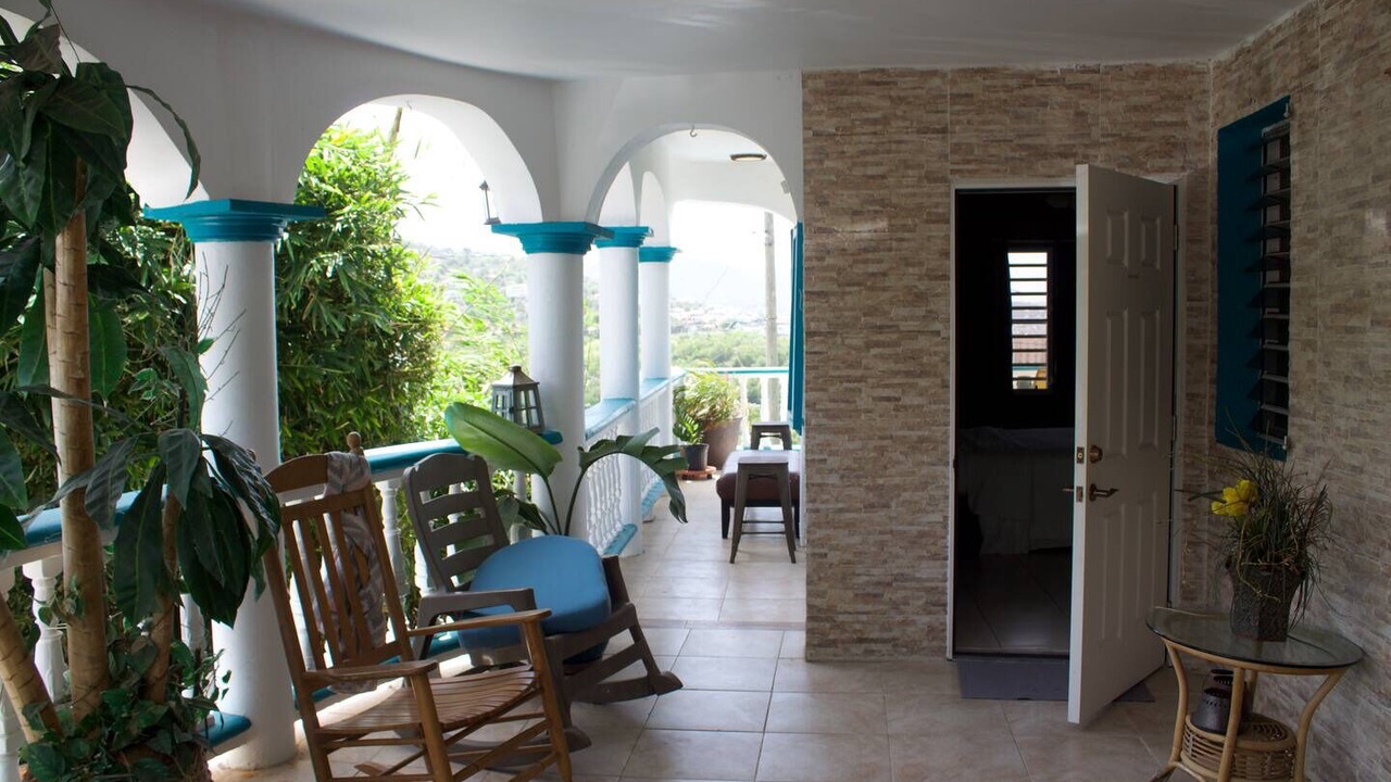 Photo of Outdoor in Estate Lower John Dunko
