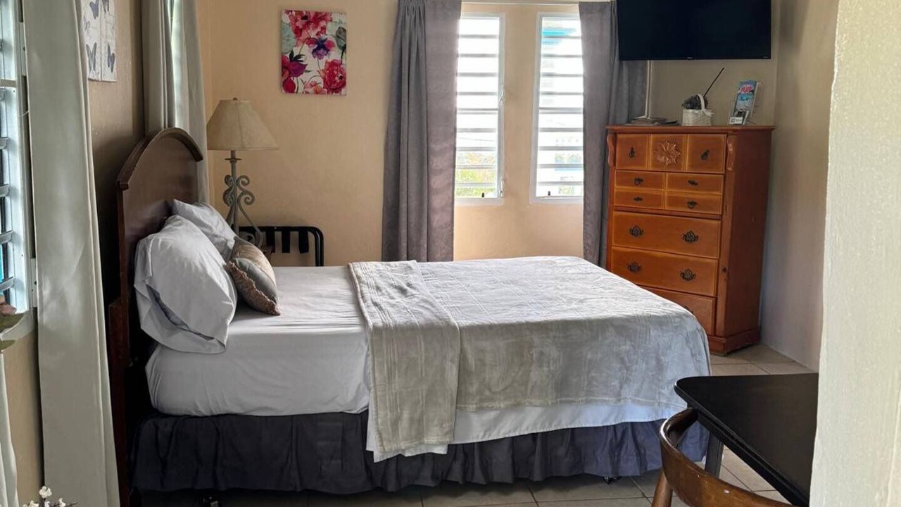 Photo of Bedroom in Estate Lower John Dunko