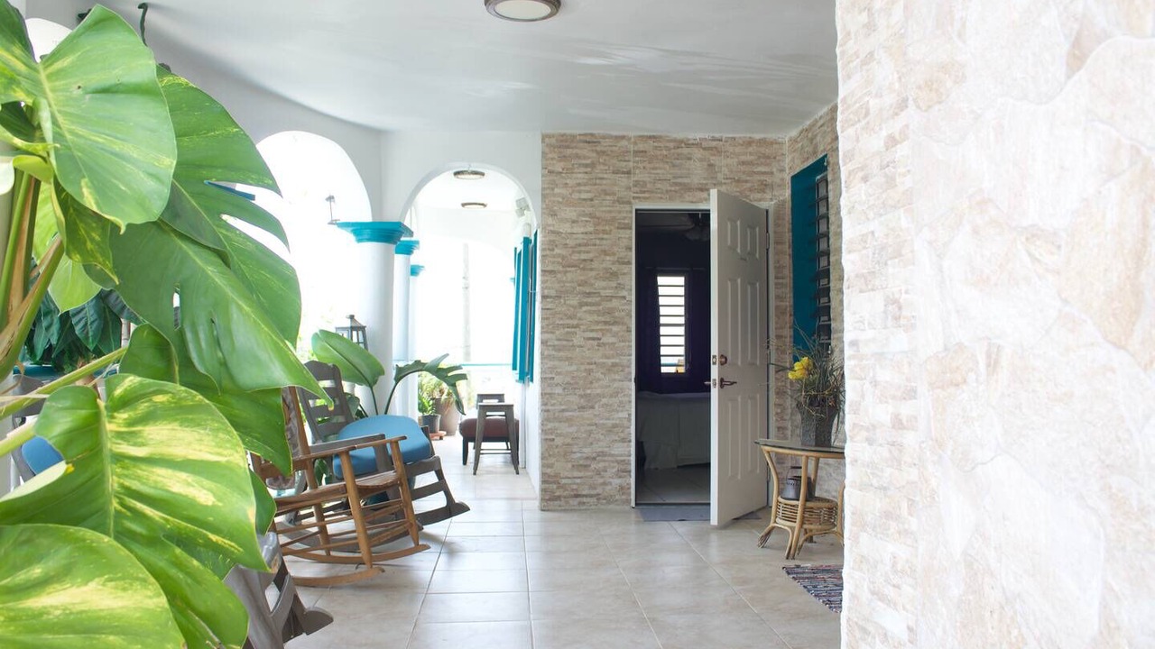 Photo of Outdoor in Estate Lower John Dunko