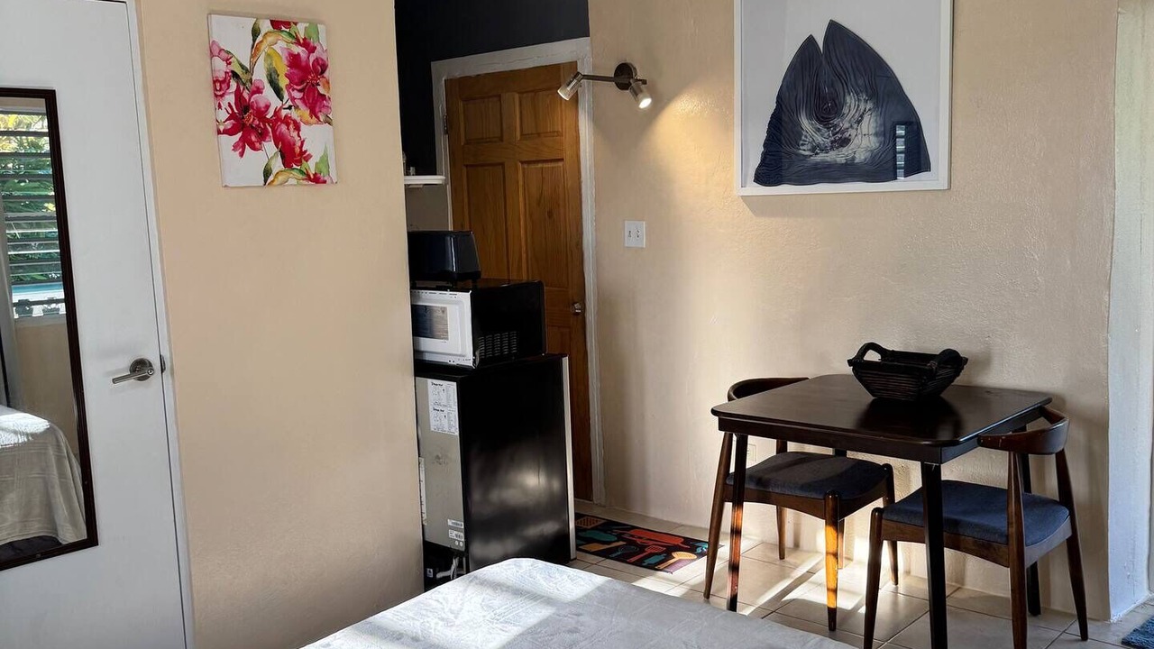 Photo of Bedroom in Estate Lower John Dunko