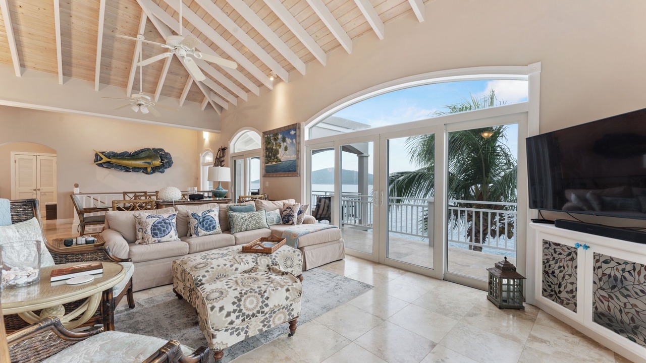 Photo of Livingroom in Estate Peterborg