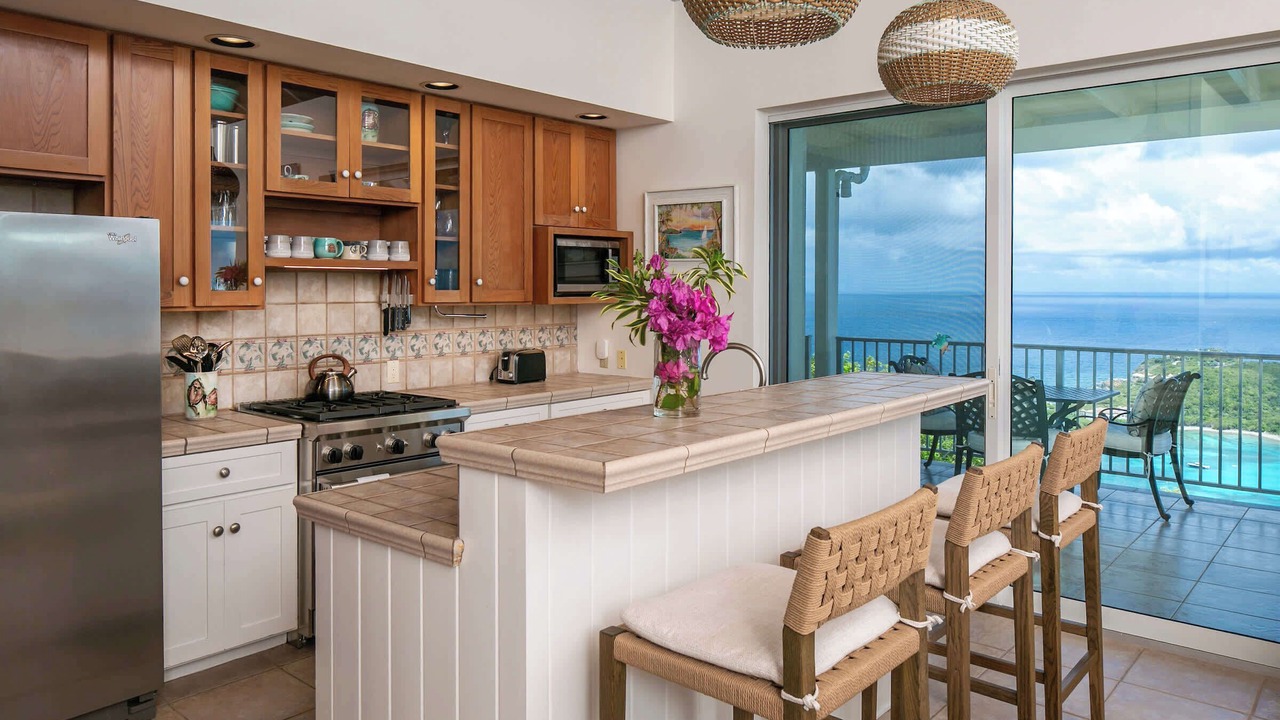 Photo of Kitchen in Point Rendezvous