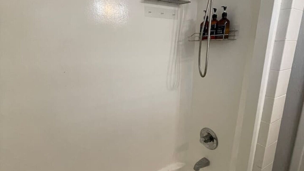 Photo of Bathroom in Estate East Street