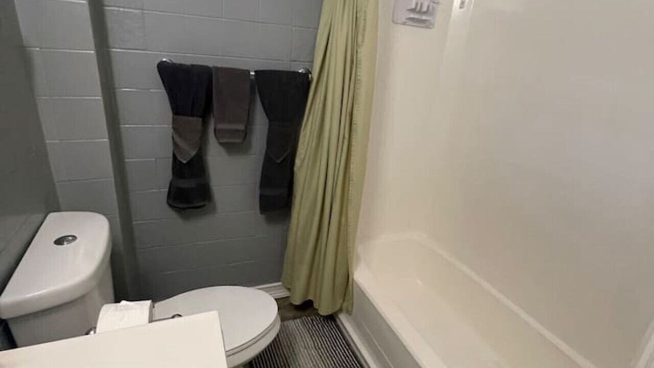 Photo of Bathroom in Estate East Street