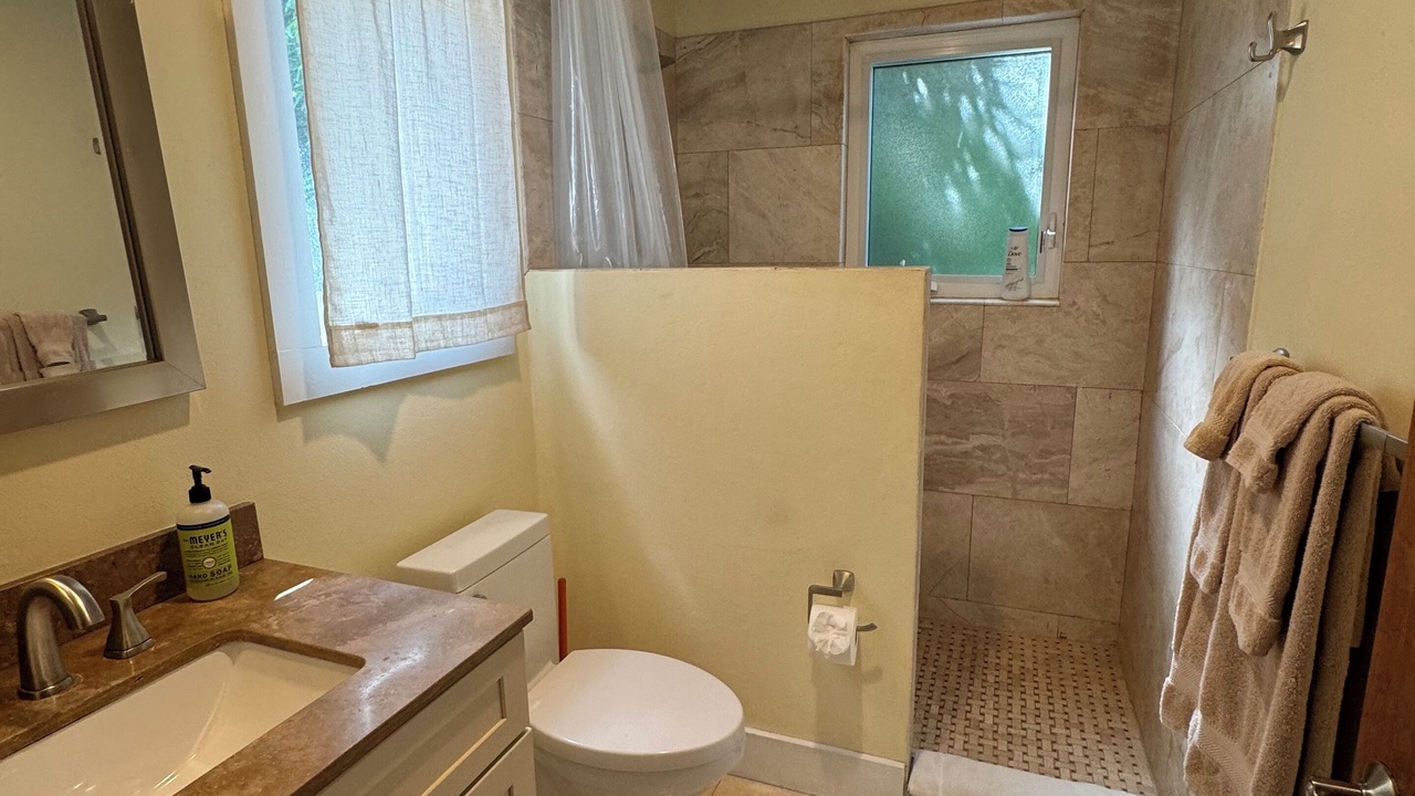 Photo of Bathroom in Kingshill