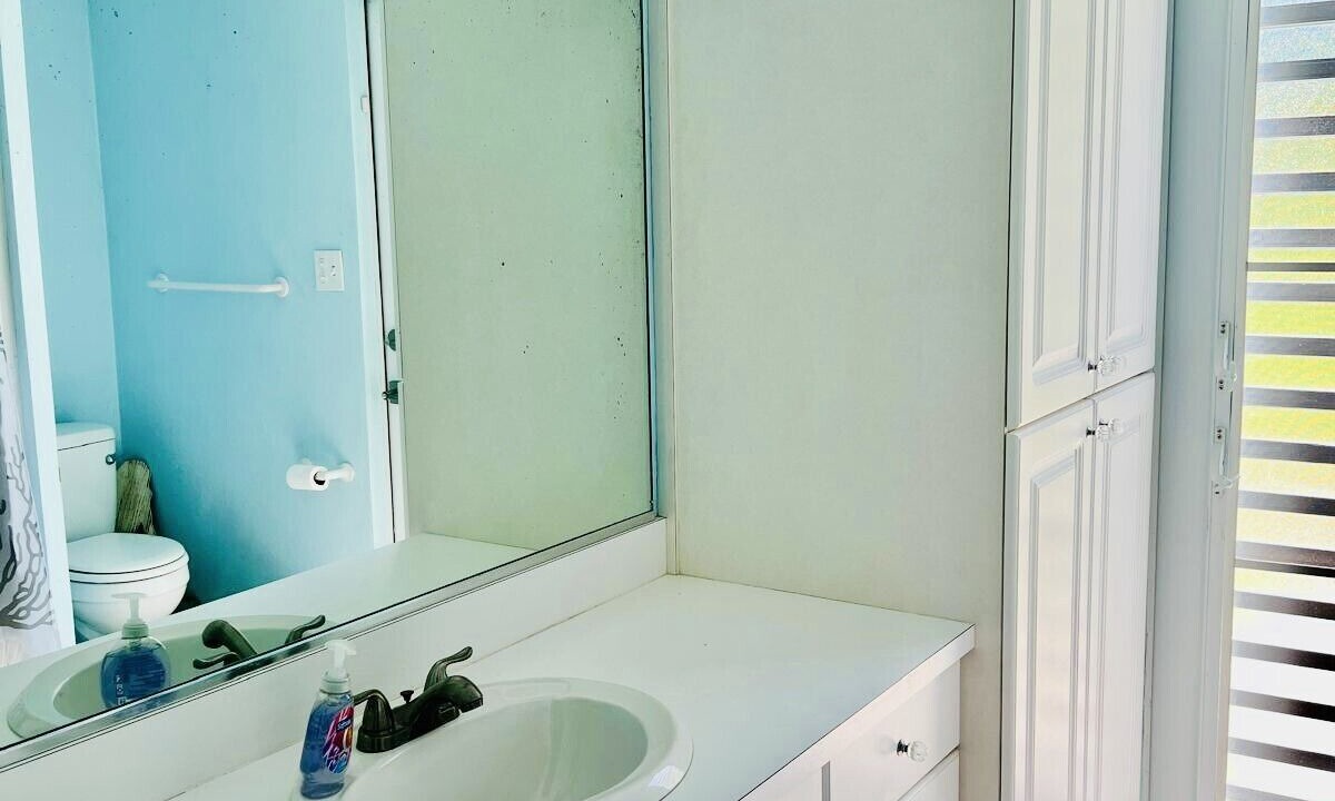 Photo of Bathroom in Estate Salt River