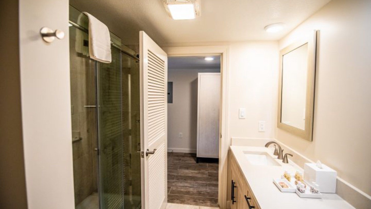 Photo of Bathroom in Estate Kings Quarter