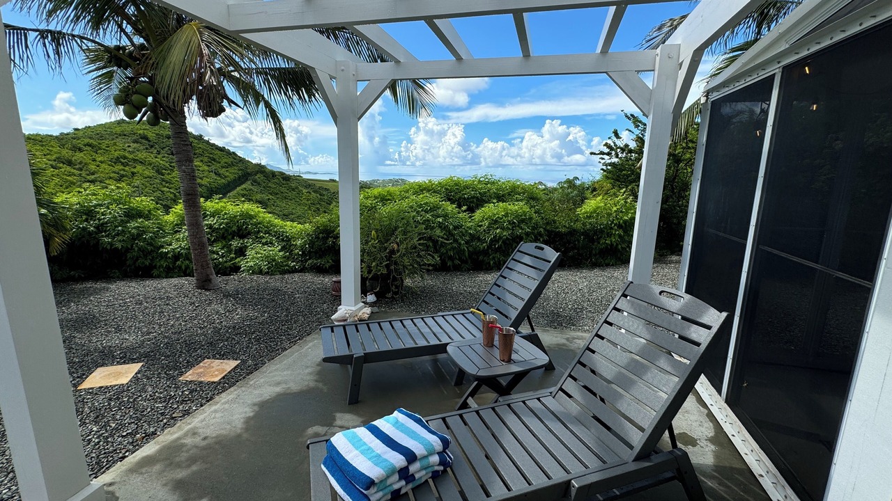 Photo of Patio Balcony in Estate Union and Mount Washington