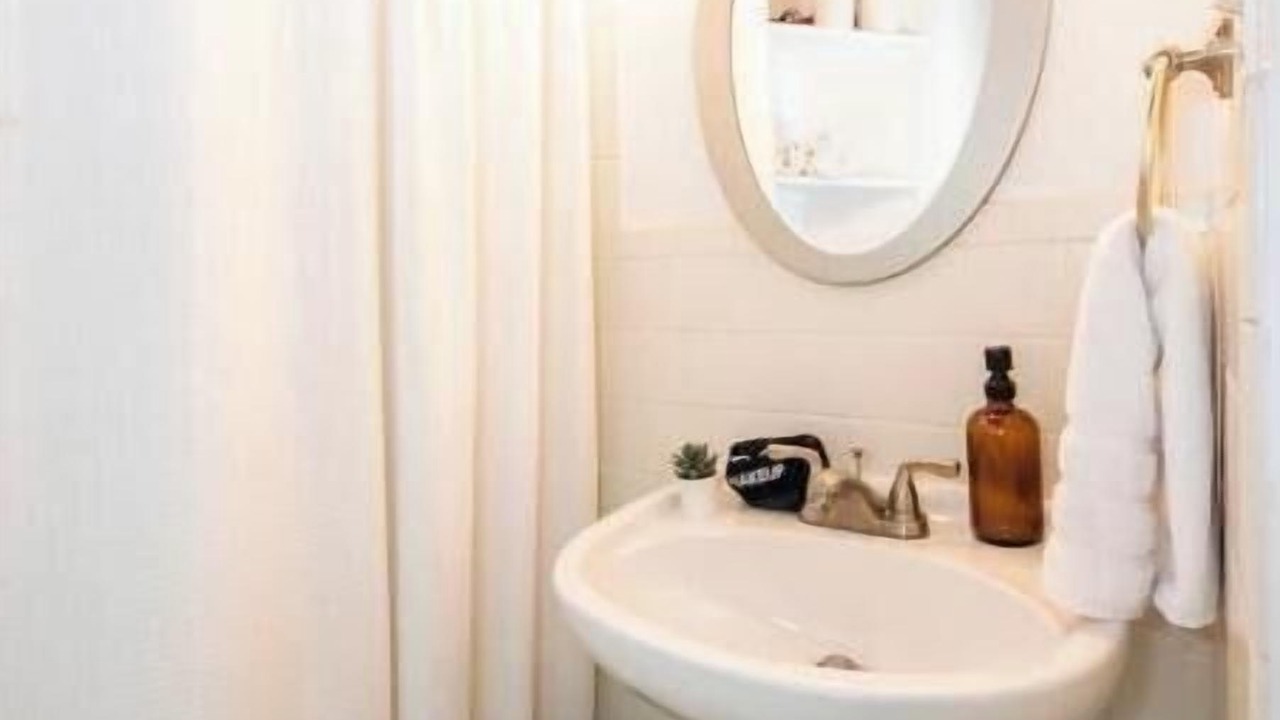 Photo of Bathroom in Estate Frenchman Bay