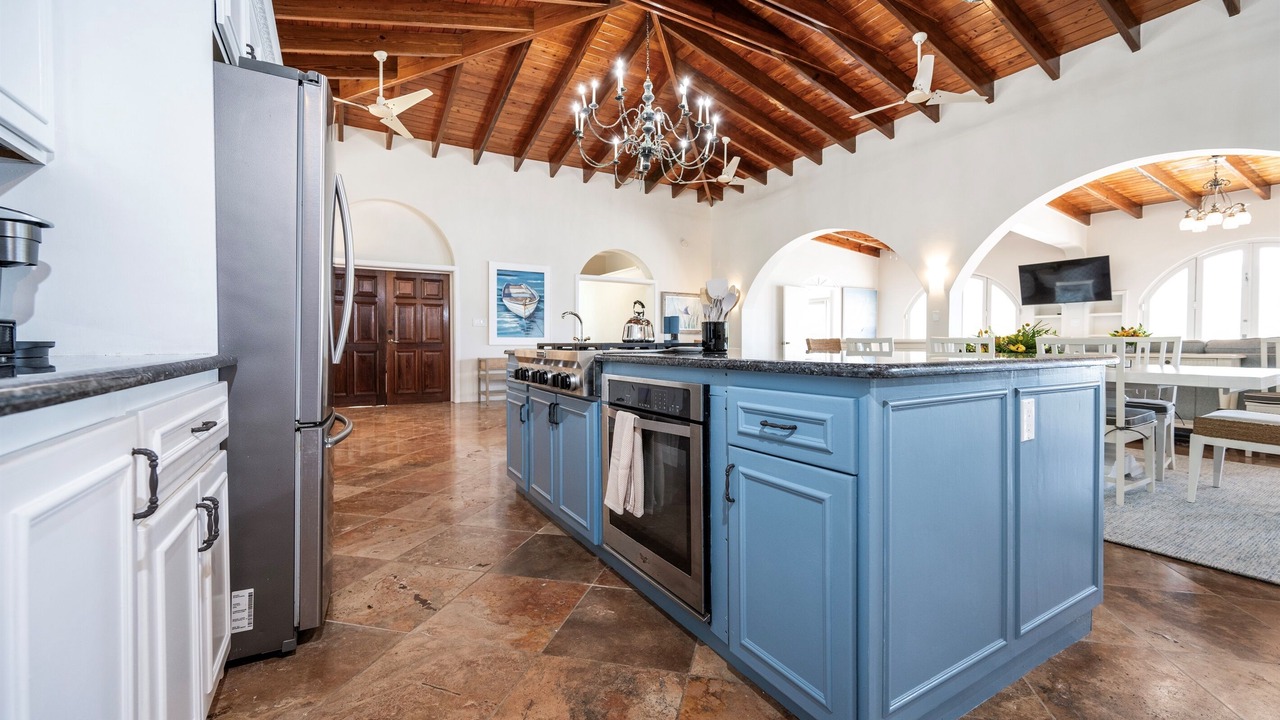 Photo of Kitchen in Tropaco Point