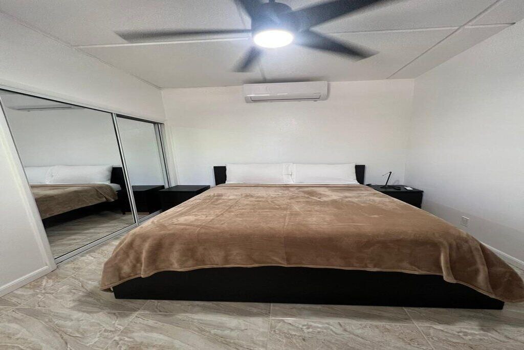 Photo of Bedroom in Estate Eastern Water Island