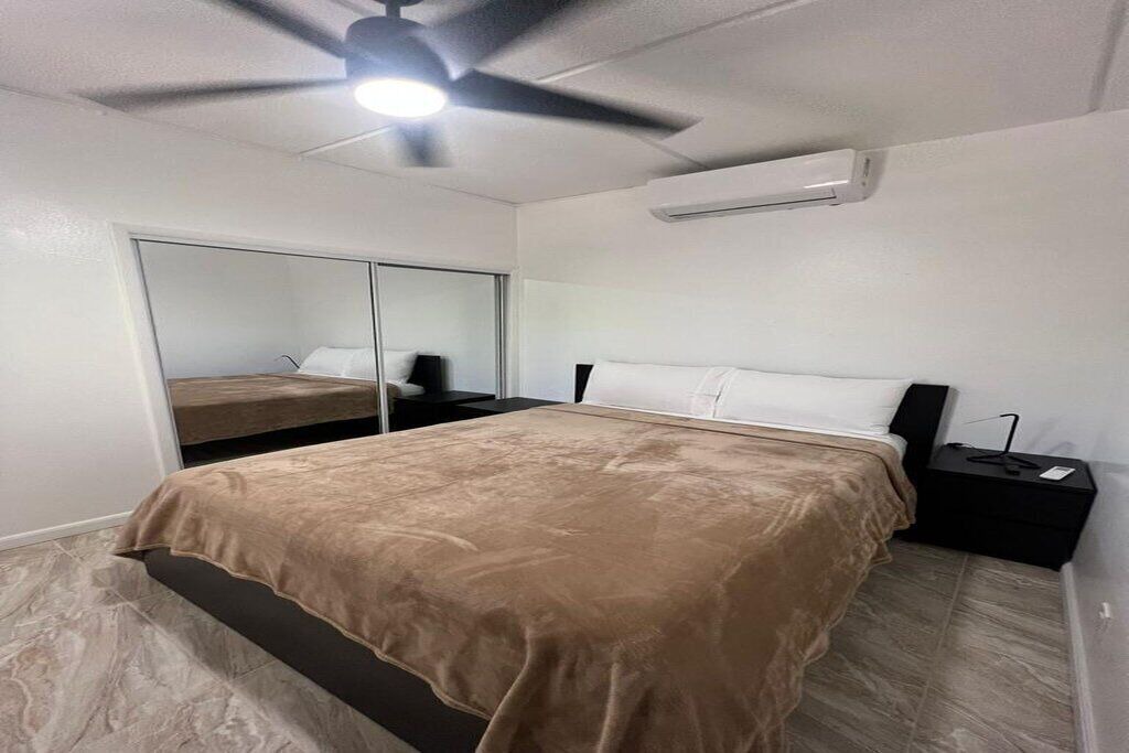 Photo of Bedroom in Estate Eastern Water Island