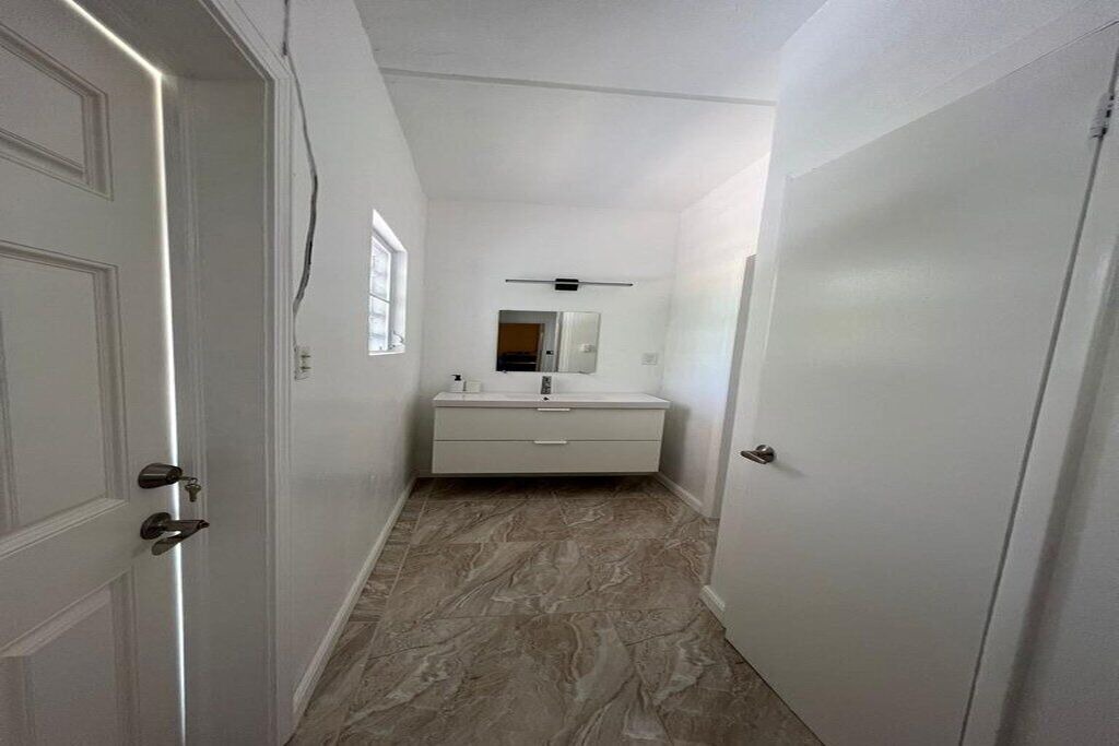 Photo of Bathroom in Estate Eastern Water Island