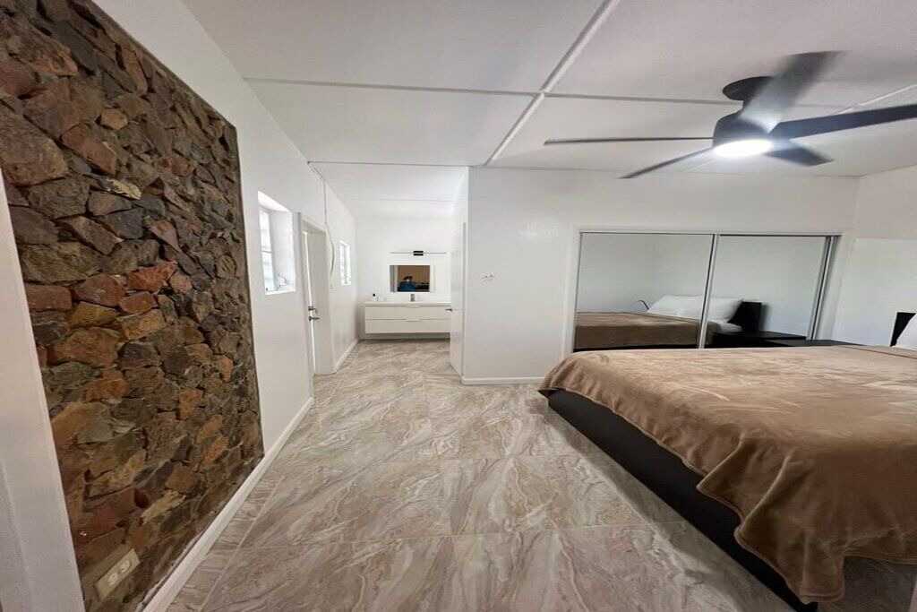 Photo of Bedroom in Estate Eastern Water Island