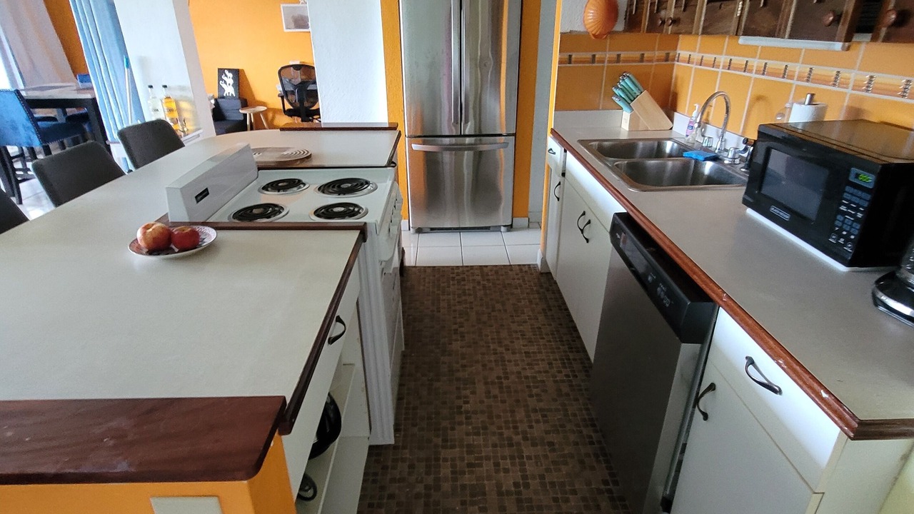 Photo of Kitchen in Estate Golden Rock