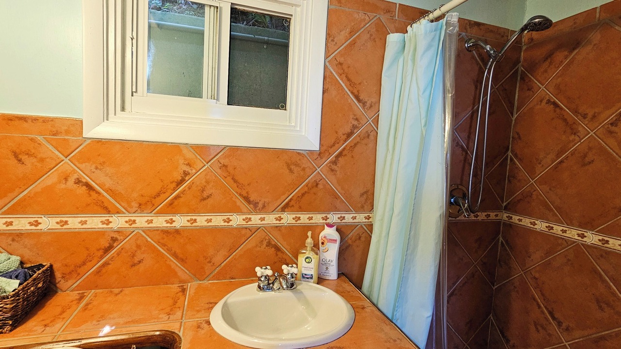 Photo of Bathroom in Bordeaux Mountain