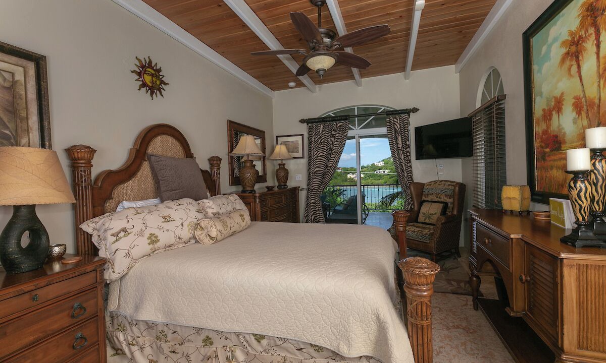 Photo of Bedroom in Hart Bay