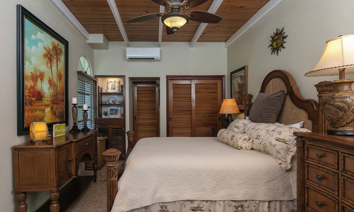 Photo of Bedroom in Hart Bay
