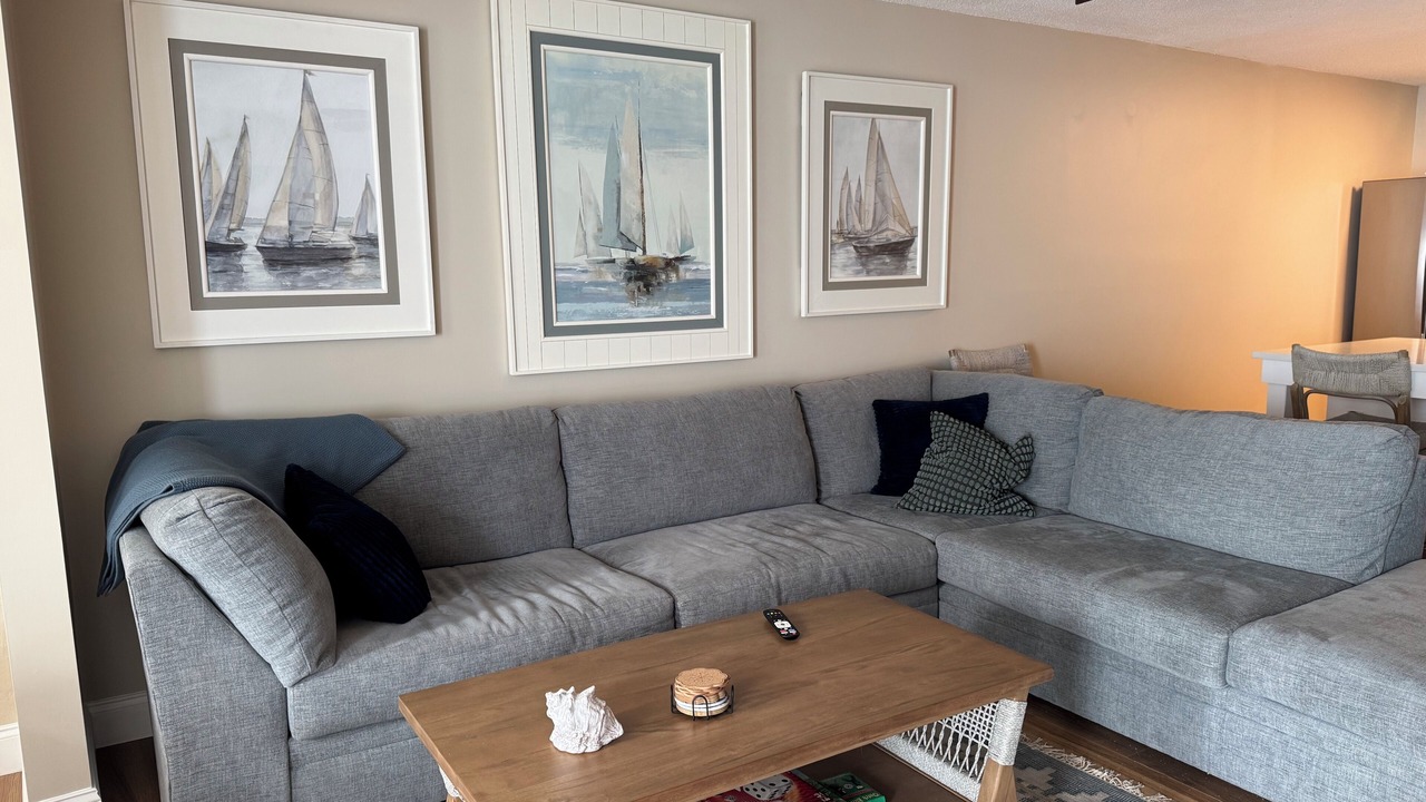 Photo of Livingroom in Red Hook
