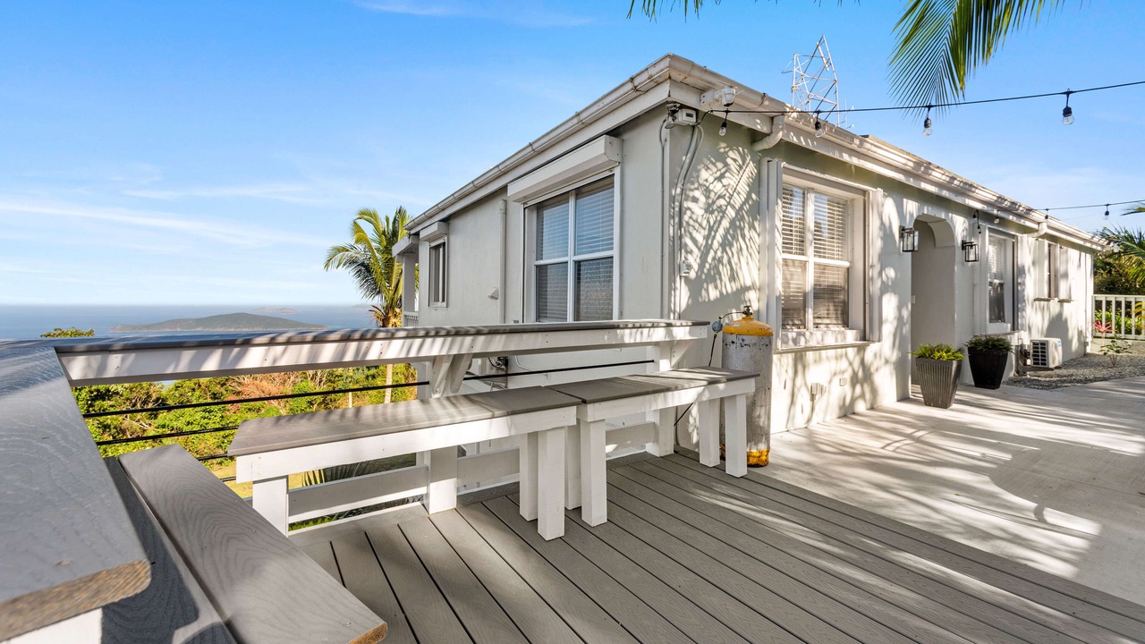 Photo of Patio Balcony in Estate Lindbergh Bay