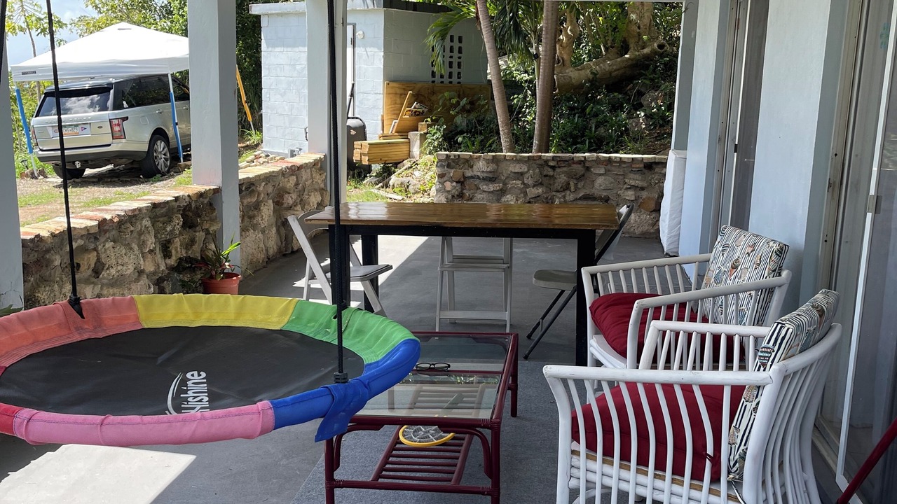 Photo of Outdoor in Estate Little La Grange