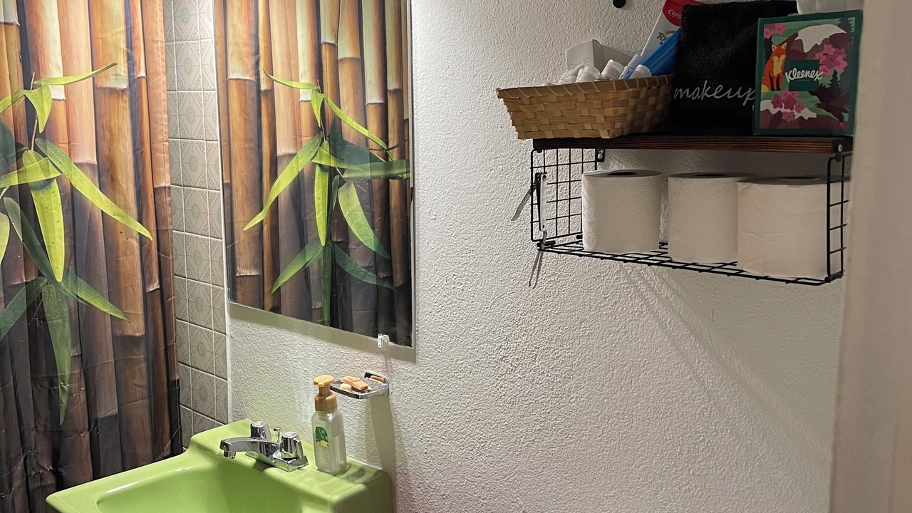 Photo of Bathroom in Estate Little La Grange