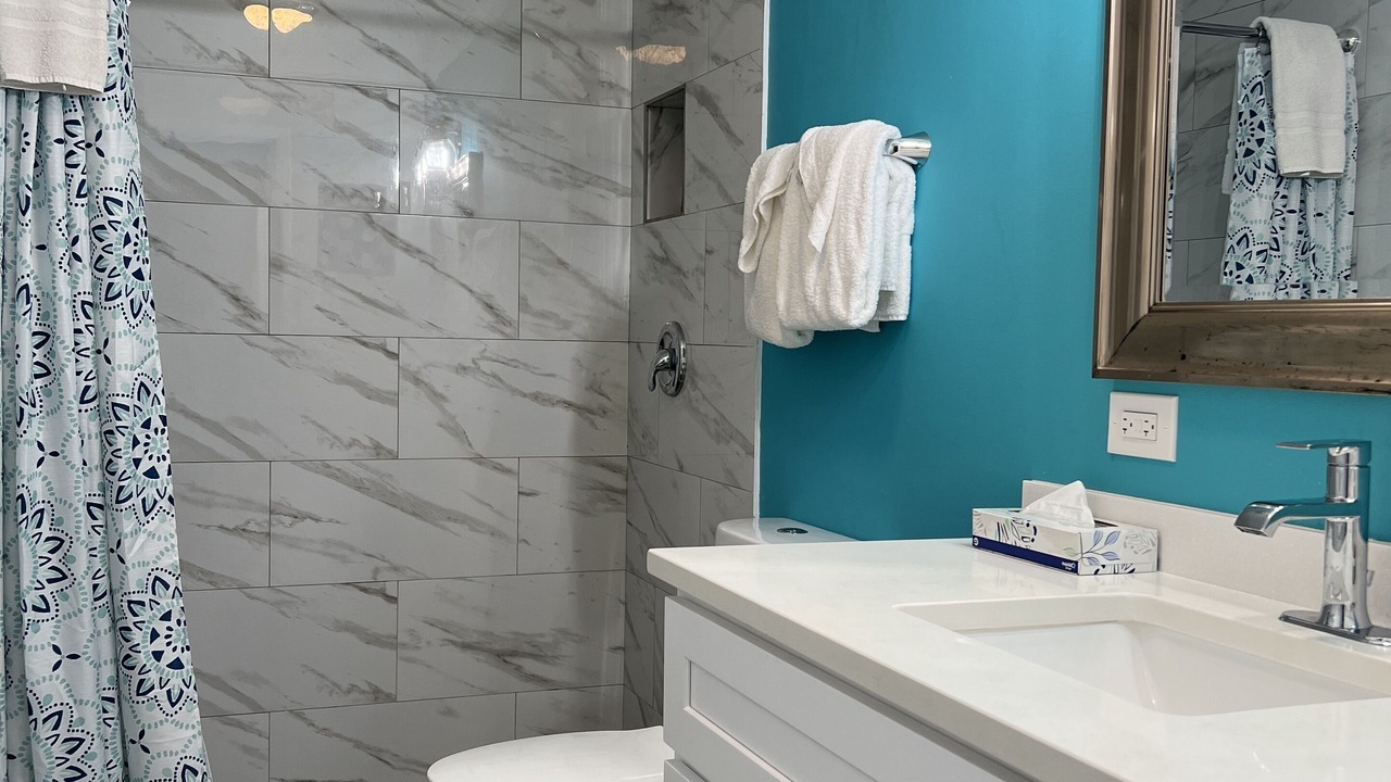 Photo of Bathroom in Estate Golden Rock