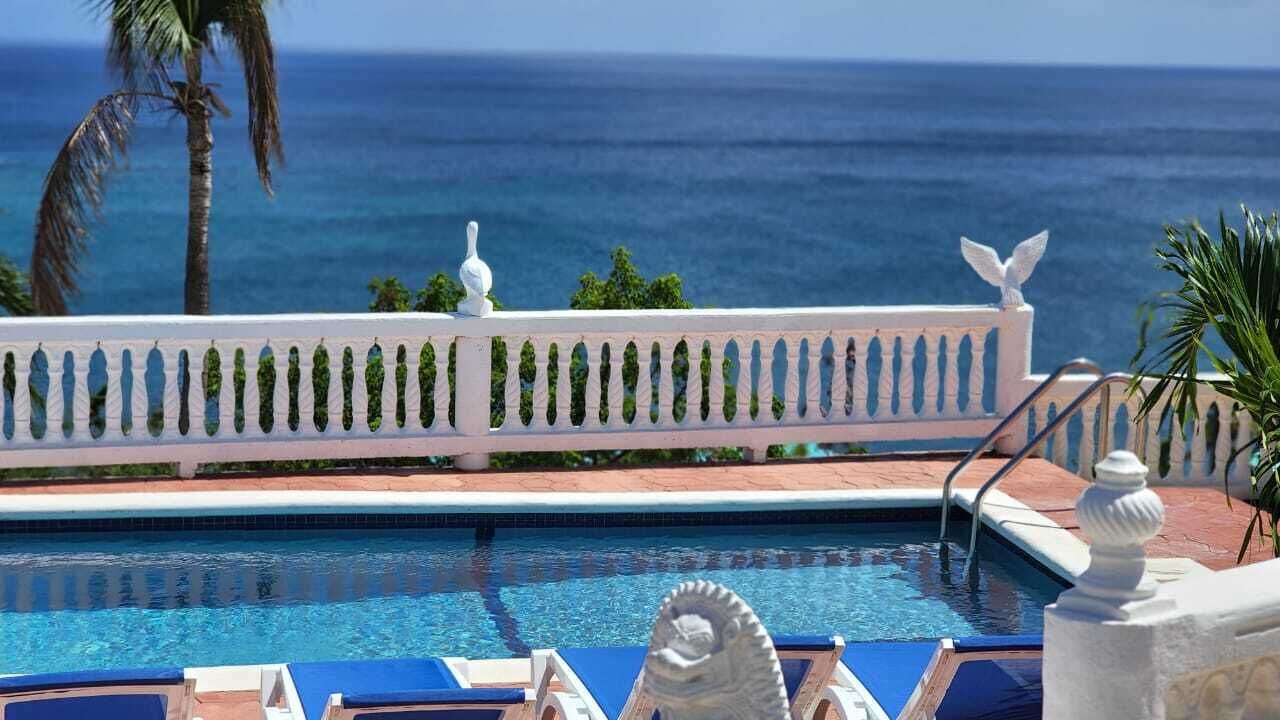 Photo of Outdoor in Estate Frenchman Bay